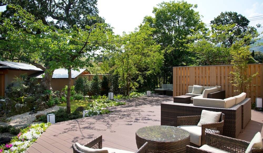 庭園とテラス / 1