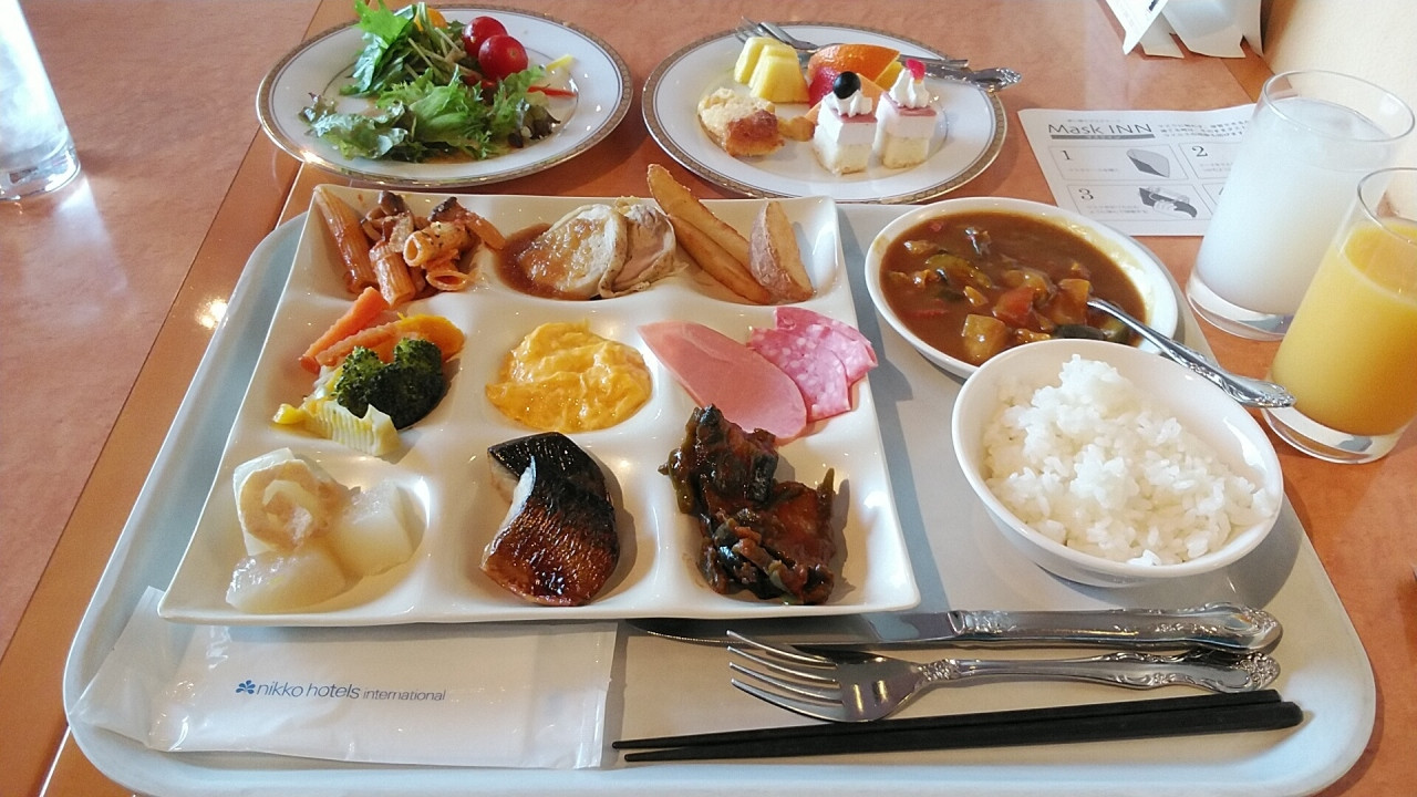 朝食