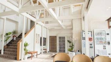 ロビーラウンジ / 9