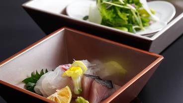 食事・飲み物 / 5