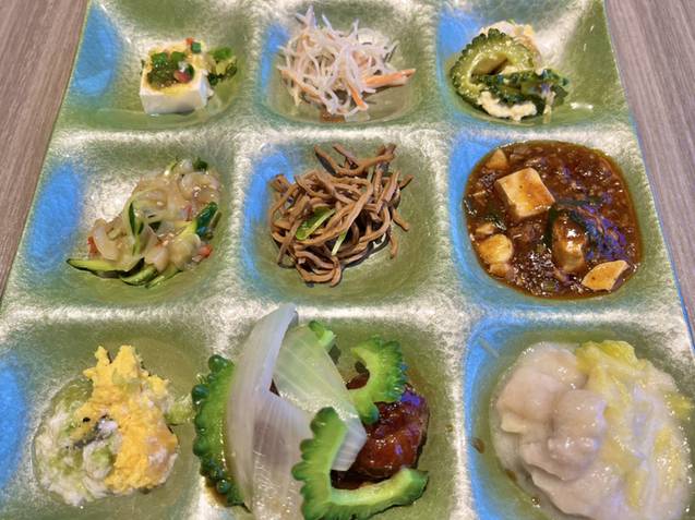 朝から元気に
中華の朝食ビュッフェ / 3