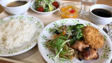 食事・飲み物 / 1