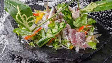 夕食一例 岩魚お造り / 3