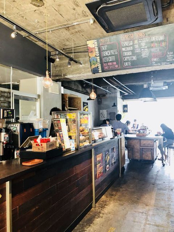 「ブルックリン ロースティング カンパニー 北浜店」 内観 89864238 