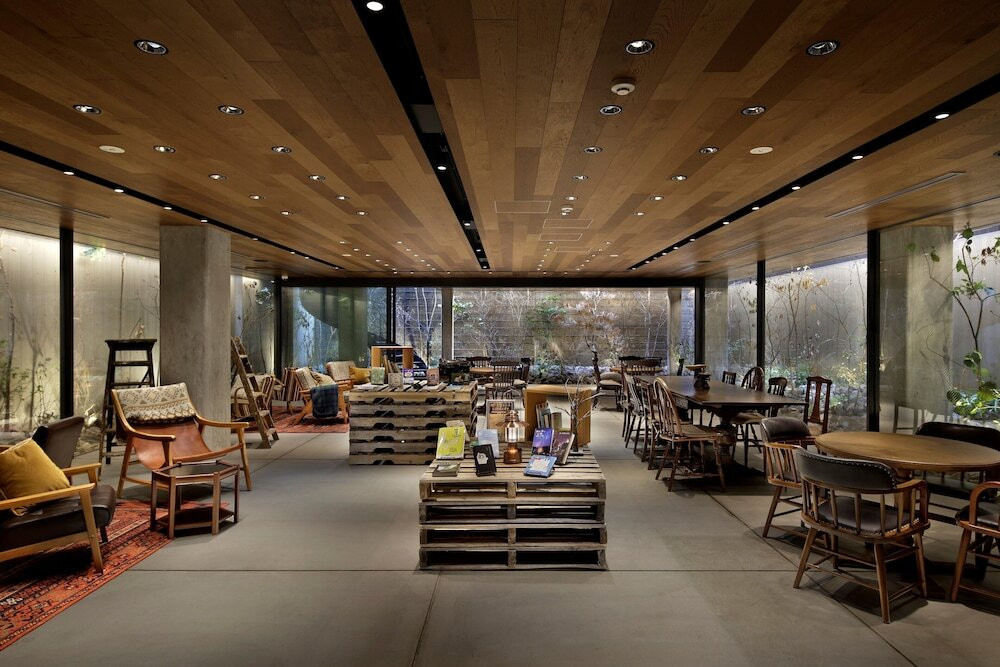 ロビー応接スペース