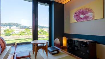 River Balcony Deluxe 6 / 2