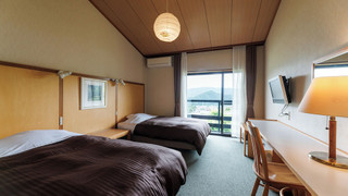 [一泊朝食] シモンズのベッドで快適なお目覚めを 天然温泉と飛騨の郷土料理 "朴葉みそ"朝食 喫煙可