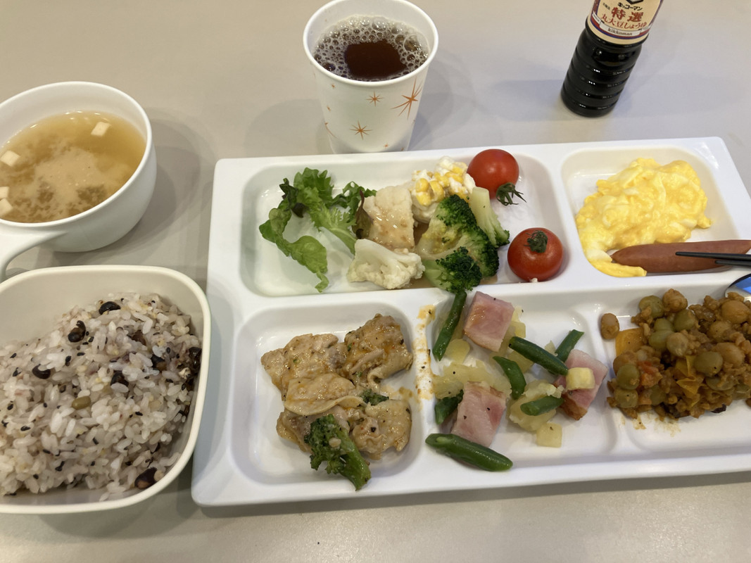 洋食中心の朝食