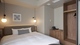 ユニバーサルキングルーム 禁煙