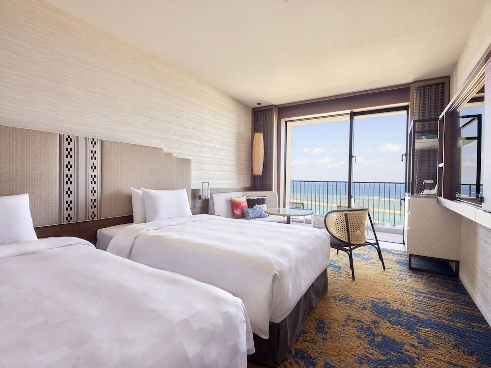 ジャグジー付きプールや岩盤浴で疲れを癒そう3360284