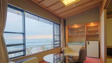 熱海温泉 ホテル貫一(アタミオンセン ホテルカンイチ) / 1