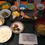 和風ダイニング やえびし（ワフウダイニングヤエビシ）