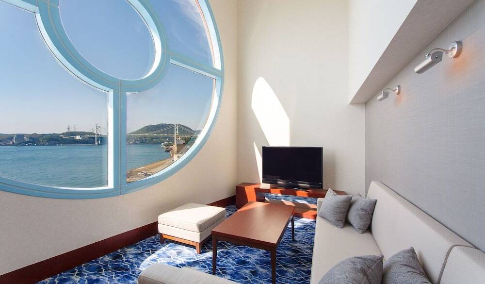 シャークアイデラックスツイン / 3