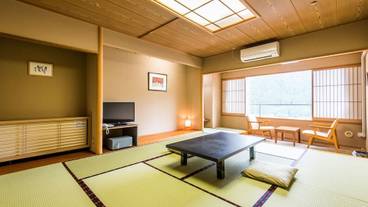 客室 / 20