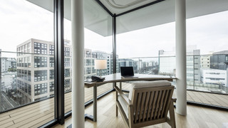 コーナーバルコニーダブルルーム 禁煙 (ラウンジアクセス付)