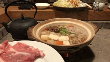 旅館のお食事処 / 25