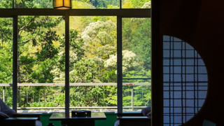 渓谷側　眺めの良い和洋室