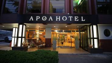 施設の入り口 / 19