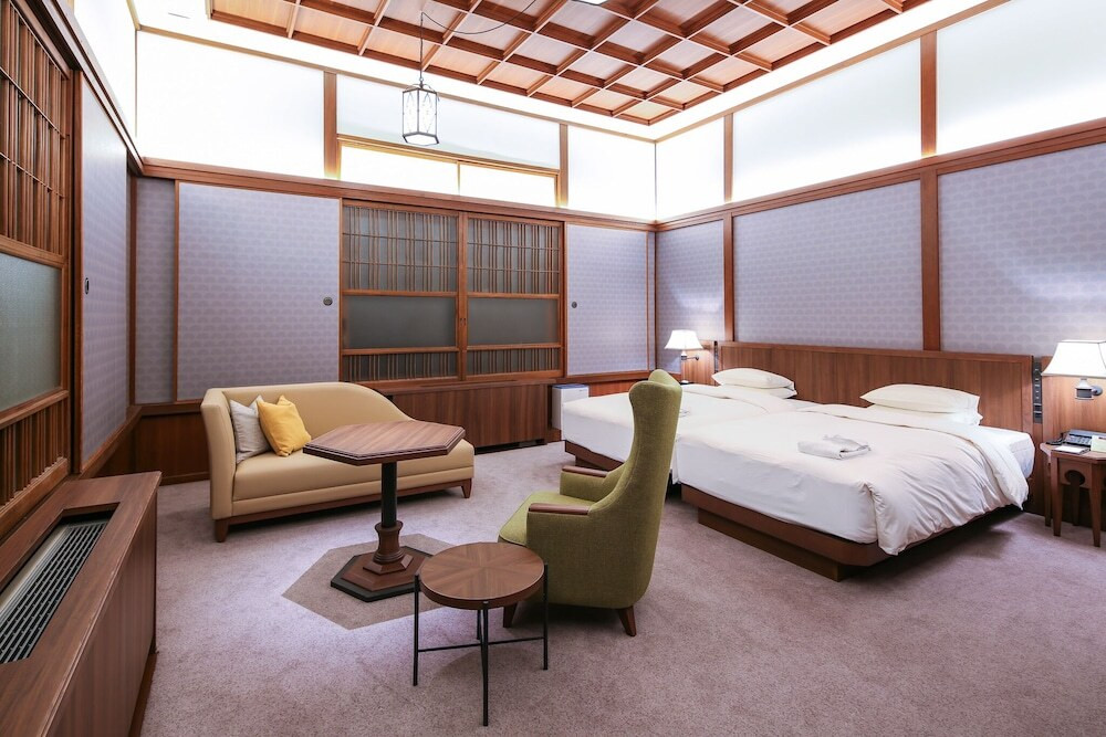 限られたシェフだけが受け継ぐ、伝統のふわふわオムレツを朝食で3362931