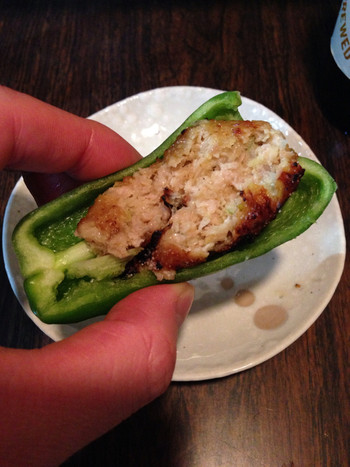 「庄助」料理 825365 生ピーマンにつくねを潰して入れる。苦美味い！