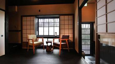 内部エントランス / 2