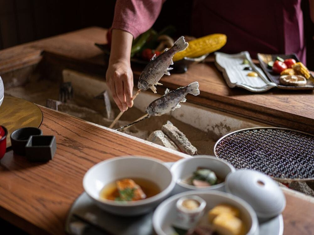 囲炉裏料理や露天風呂付き客室で身も心もリフレッシュ♪3417376