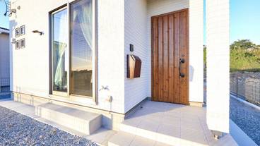 施設の入り口 / 3