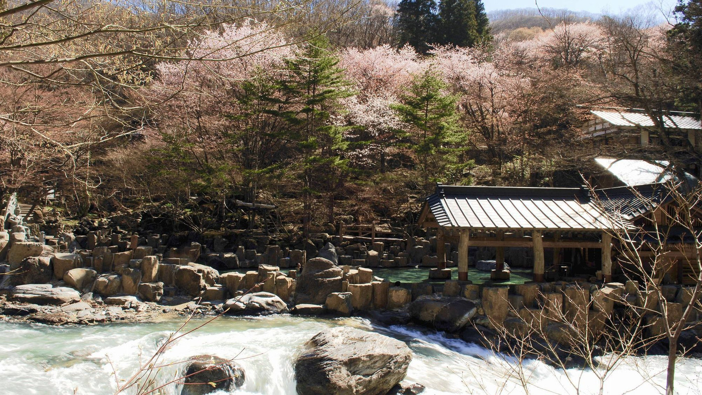 二人の時間を過ごせる♡広大な露天風呂3443335