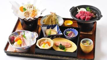 食事・飲み物 / 1