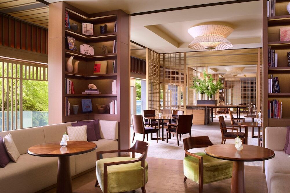 鴨川沿いに佇む豪華ホテルで大人な旅を♡3978053