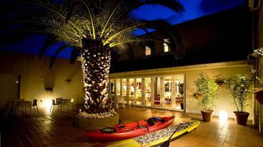 ロビー応接スペース / 3