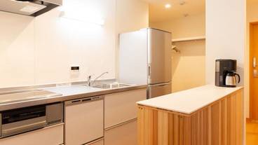 客室内のダイニングエリア / 10