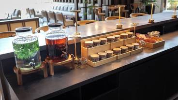 ロビーラウンジ/フリードリンク / 1