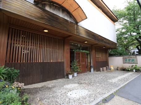 景勝の宿 芳雲館 / 1