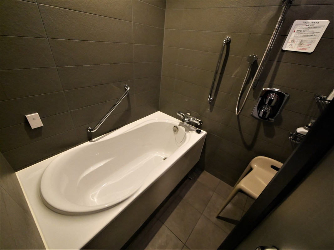 古さを感じるバスルーム