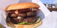 南房総・牛肉を堪能できる巨大グルメハンバーガー！が人気の「ビンゴ」をご紹介