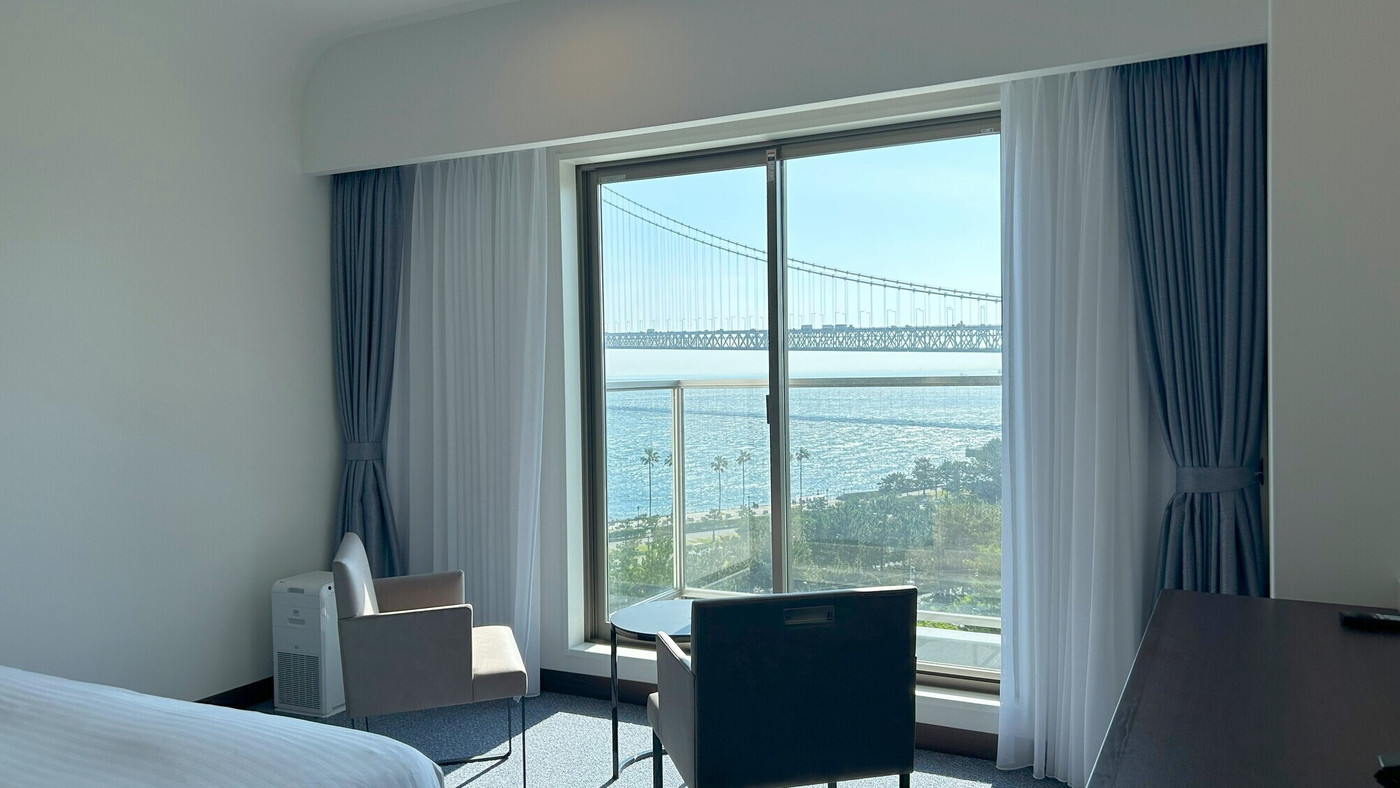 明石海峡大橋の夜景を眺めながらときめく夜を4374513