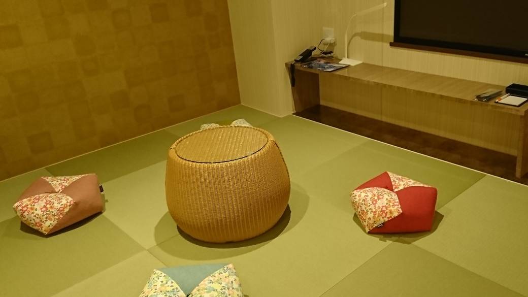 最上階 和洋室 畳スペース / 2