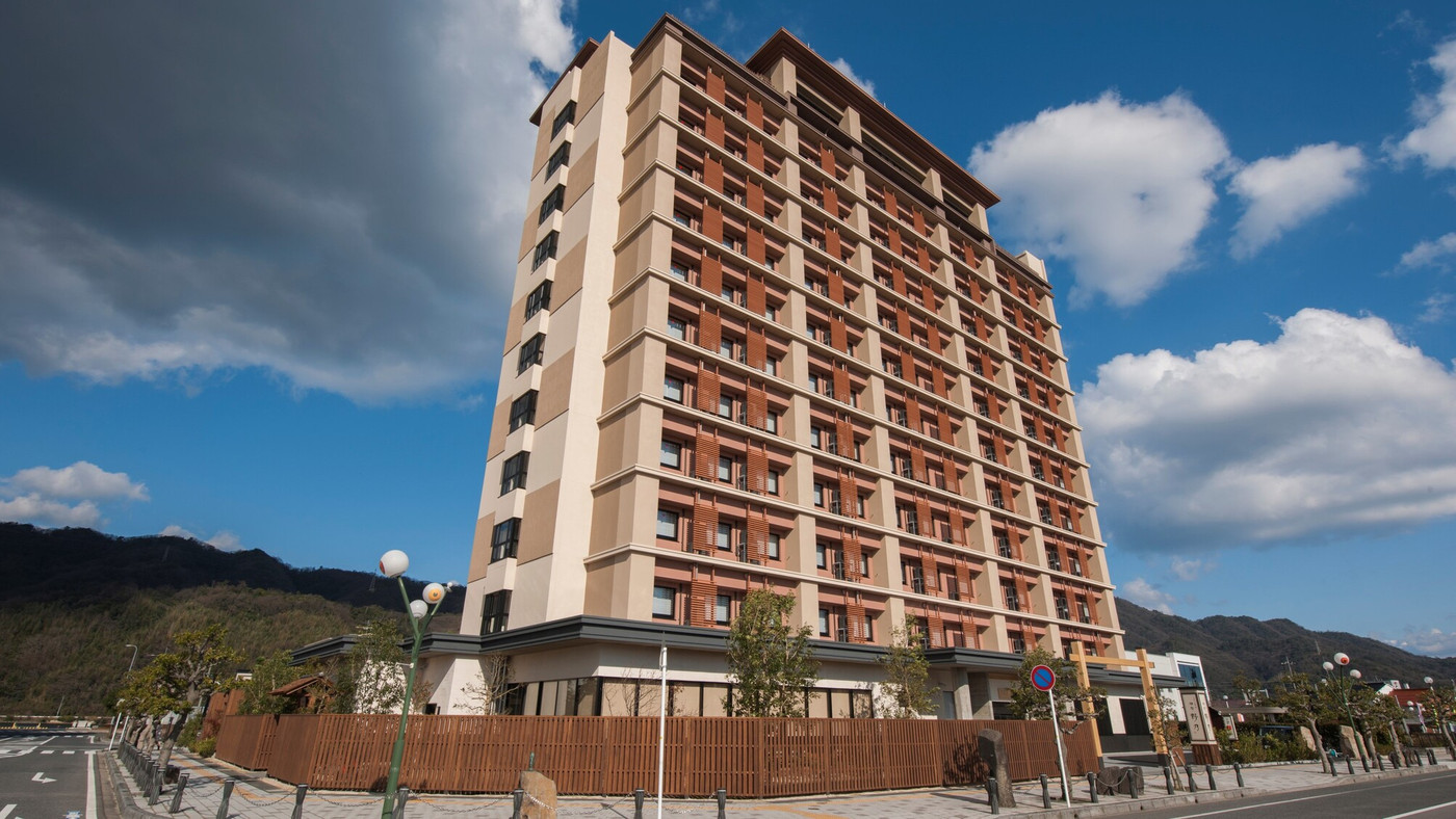 10.朝食の海鮮丼が大人気♡「天然温泉 境港 夕凪の湯 御宿 野乃」3509079