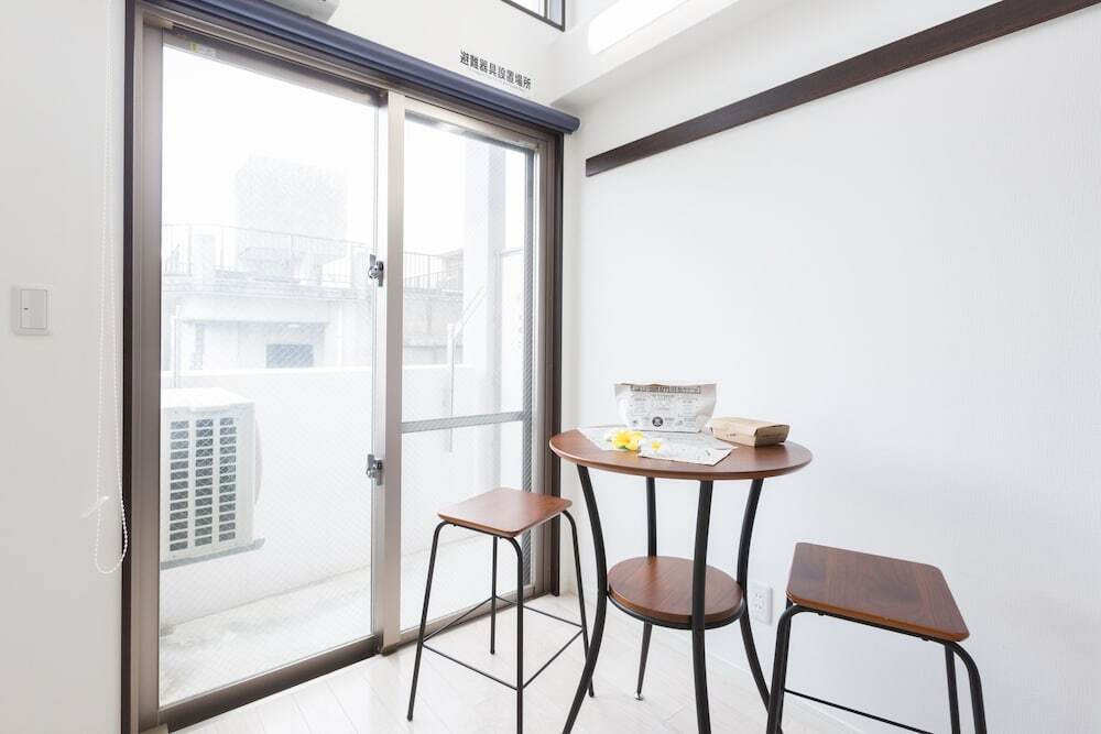 客室内のダイニングエリア