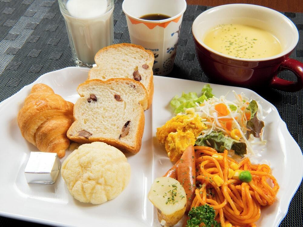 朝食