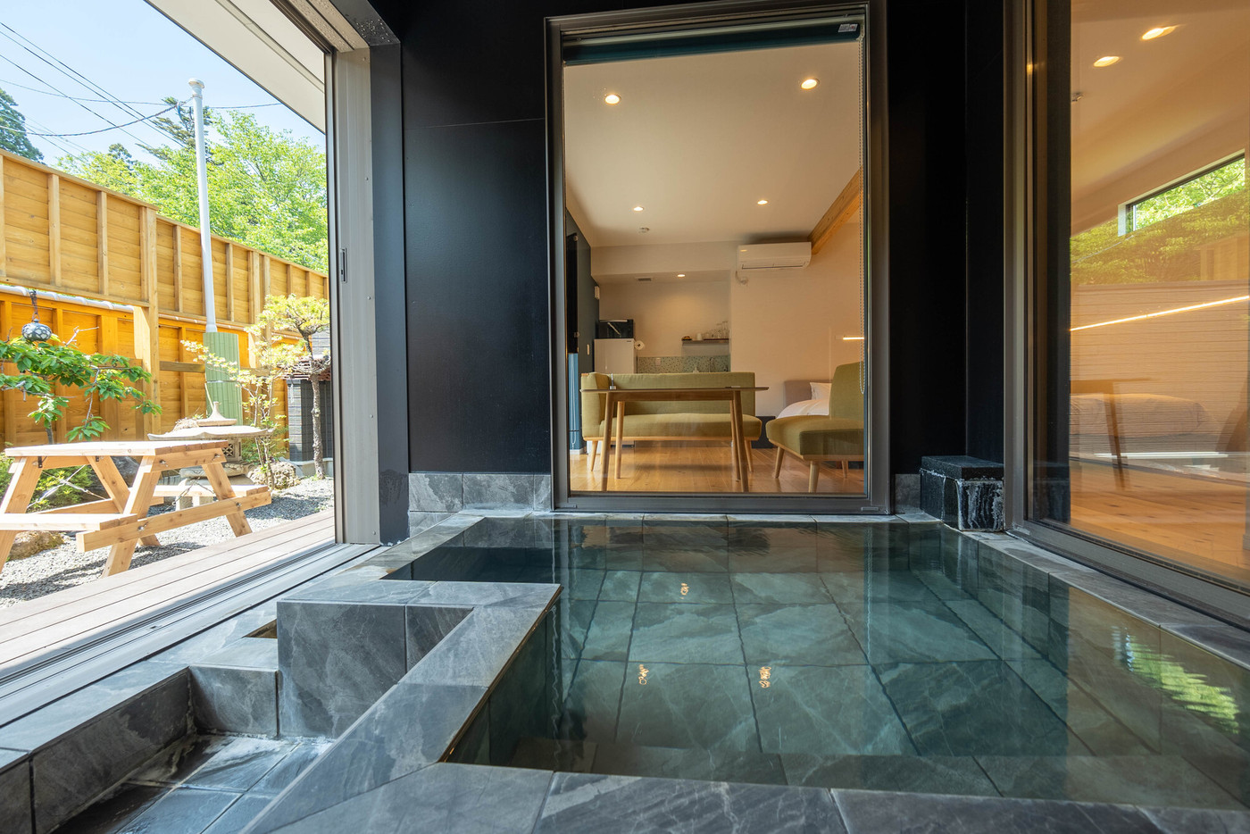 究極のプライベートステイで誰もが自分らしくおしゃれに4036277