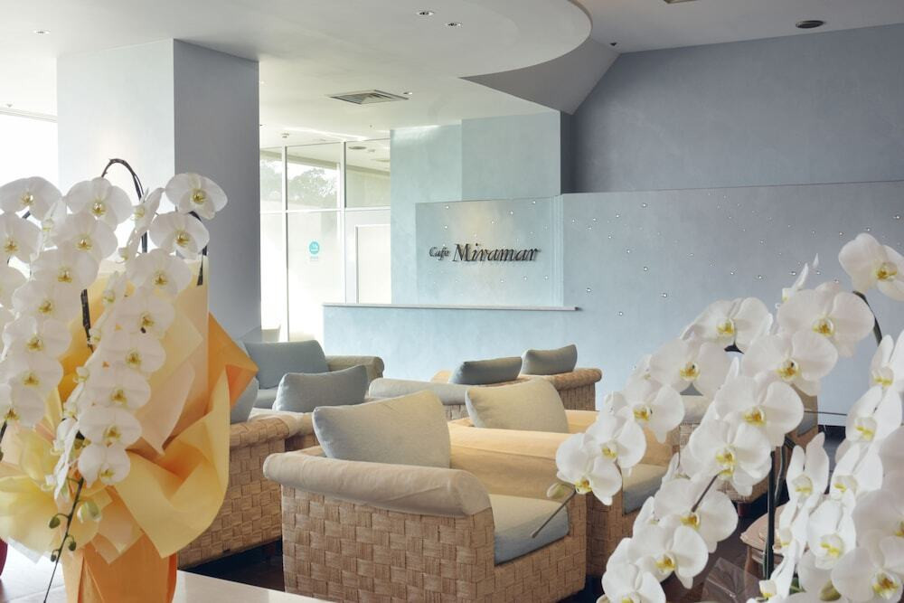 ロビーラウンジ