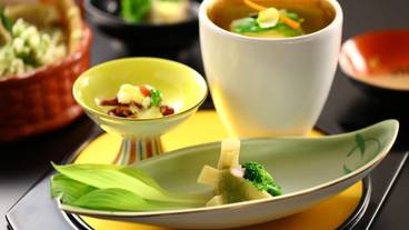 食事・飲み物 / 5