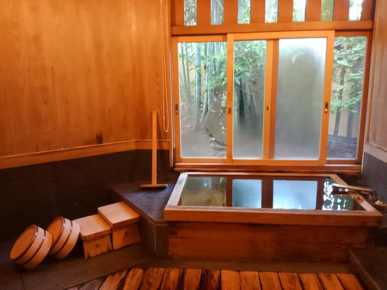 由布院を代表する憧れの老舗旅館3927844