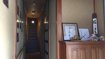 内部エントランス / 2