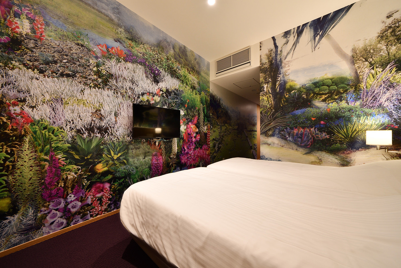 アートなかに身を委ね、非日常を満喫できるホテル3531826