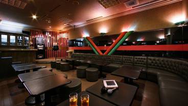 カラオケ ルーム / 12