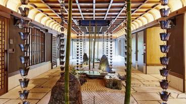 内部エントランス / 2