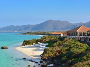 Club Med Ishigakijima (Okinawa Resort Hotel): Ishigakijima's scenic spot "Kabira Bay" is approximately 15 minutes by car. `` Club Med Ishigakijima'' has immediate access to a private beach, and guests can have the beautiful beach to themselves. / 1